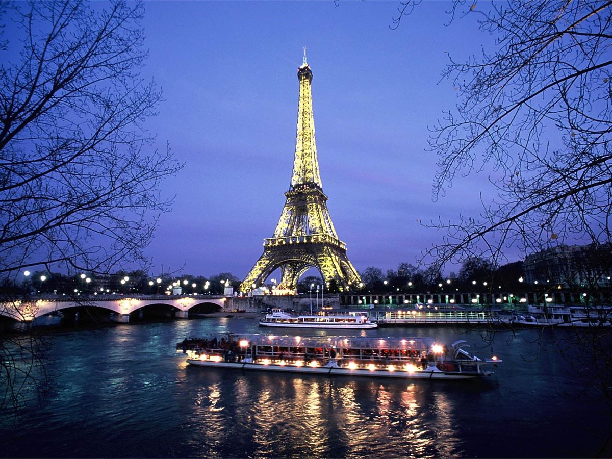 Paris City Break – Honeymoon Package